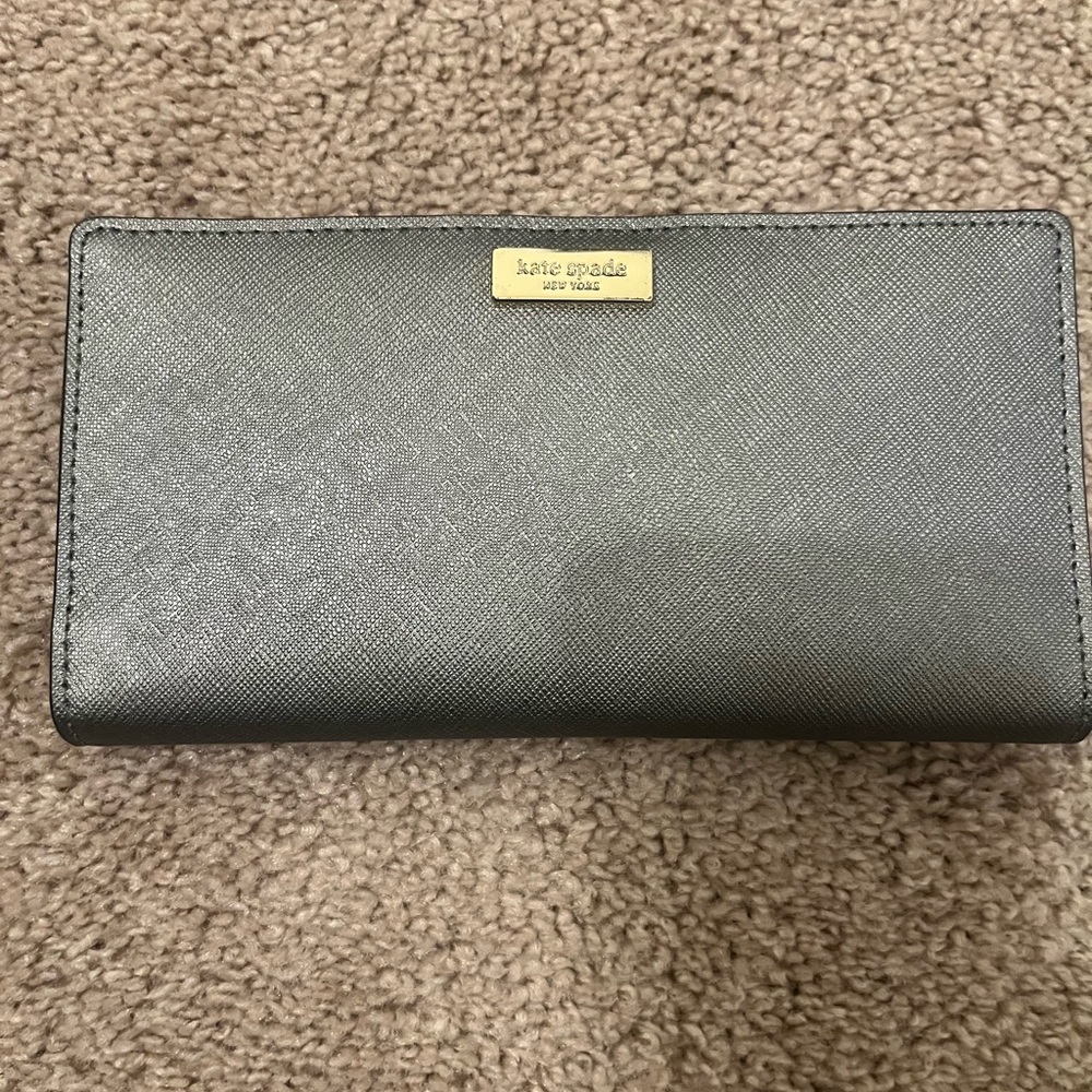 Beautiful Kate spade wallet, metallic gray!